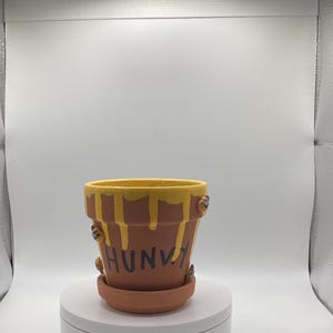 Winnie the Pooh hunny pot