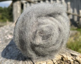 Lana cardada gris de 500 g / 17,6 oz para fieltro, 21 micras, con certificación Woolmark y OEKO-TEX® para fieltro húmedo, fieltro con aguja e hilado.
