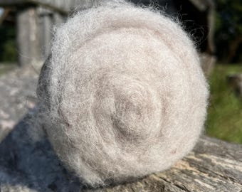 Lana cardada para fieltro, gris claro, 500 g / 17,6 oz, 21 micras, con certificación Woolmark y OEKO-TEX® para fieltro húmedo, fieltro con aguja e hilado.