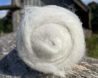 Lana cardada para fieltro, gris claro, 500 g / 17,6 oz, 21 micras, con certificación Woolmark y OEKO-TEX® para fieltro húmedo, fieltro con aguja e hilado.