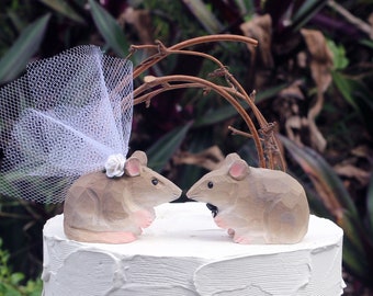 Field Mouse Wedding Cake Topper - Handcarved, wooden Bride and Groom Mouse Wedding Cake Topper