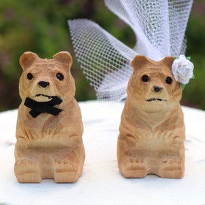 Teddy Bear Wedding Cake Topper - Handcarved, customized, and personalized cake topper for a woodland wedding - Grizzly, Alaska, Canada