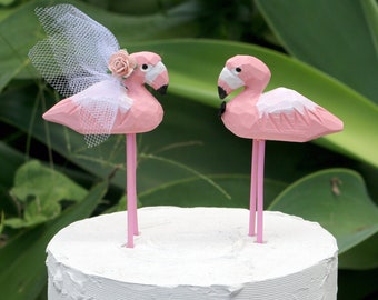 Flamingo Wedding Cake Topper - Topper de pastel tallado a mano, personalizado y personalizado para una boda tropical