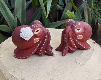 Topo de Bolo de Casamento Polvo Entalhado à Mão em Madeira | Topo de Bolo Náutico para Noivos na Praia | Decoração Rústica Exclusiva para Casamento com Tema de Animais Marinhos