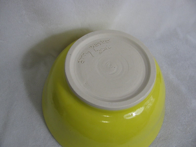 Screaming Yellow 3-cup Porcelain Bowl RKC107