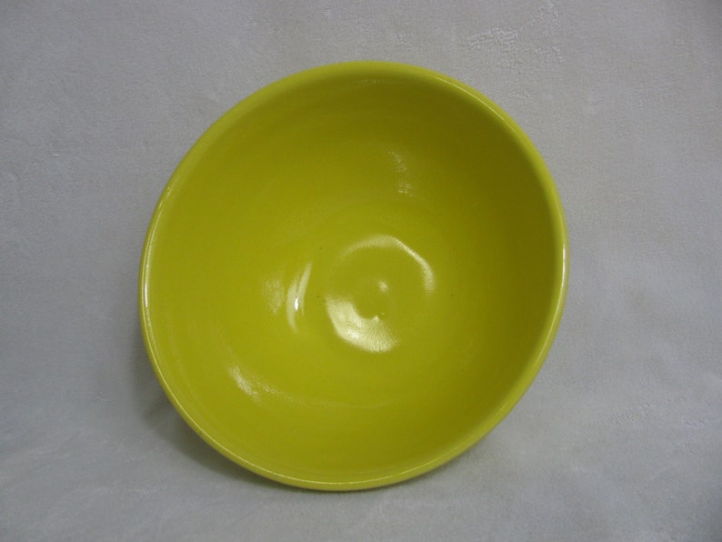 Screaming Yellow 3-cup Porcelain Bowl RKC107