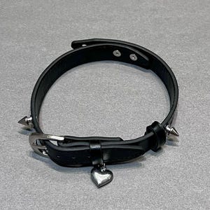 Classic Black Leather Choker Necklace, Gothic Punk Statement Choker, Y2K , Unisex Cyberpunk Accessory, Choker Gothic, Retro Necklace