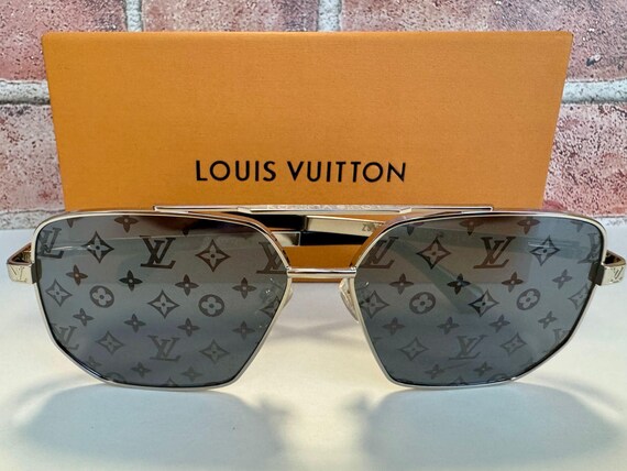 LV Sunglasses Vintage Mod Z3109U: LV Monogram Black Lens  display picture 1