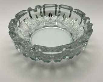 Popielniczka Firna z lat 70. XX wieku