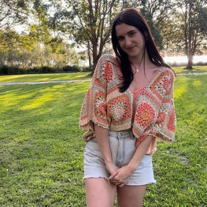 Padrão de crochê: Blusa de crochê Sunshine Summer - Roupa de praia feminina de verão imagem 4