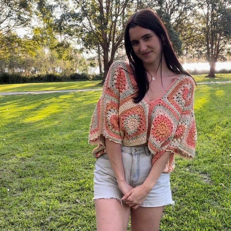 Padrão de crochê: Blusa de crochê Sunshine Summer - Roupa de praia feminina de verão imagem 4
