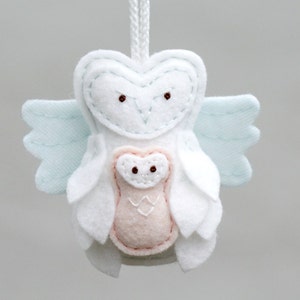 Remembrance Keepsake Ornament Guardian Angel Owl Holding Baby, Felt Christmas Ornament Keepsake Handmade by Ordinary Mommy Design