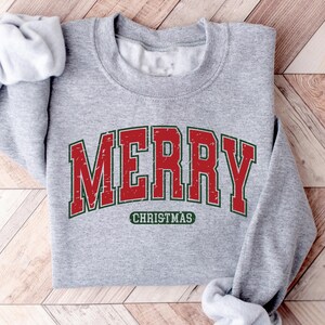 Merry Christmas Crewneck, Merry Xmas Sweatshirt, Retro Holiday T-Shirt, Christmas Gift Shirt, Christmas Apparel, Cute Winter Season Sweater