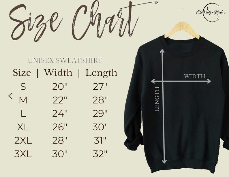 K&ouml;nnte beinhalten: Ein schwarzes Unisex-Sweatshirt h&auml;ngt an einem Holzb&uuml;gel, mit einer Gr&ouml;&szlig;entabelle links. Die Tabelle listet die Gr&ouml;&szlig;en S bis 3XL mit den entsprechenden Breiten- und L&auml;ngenma&szlig;en in Zoll auf. Der Text "Size Chart" steht oben.