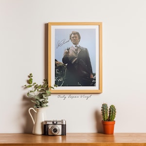 Clint Eastwood Hand-Signed Autographed 20x30cm Photo (Lifetime COA)