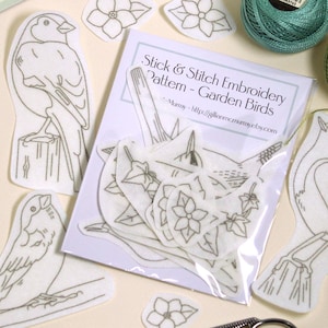 Motifs de broderie d'oiseaux de jardin : décalcomanies adhésives et points (19 motifs)