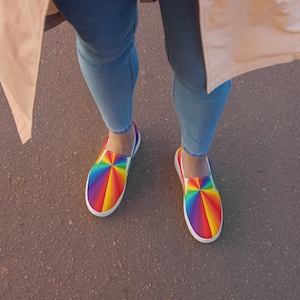 Women’s slip-on canvas shoes