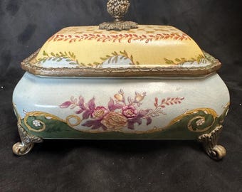 Vintage Hua Rong Zhi Chinese- French Style Ormolu Porcelain and Brass Footed Trinket Box,