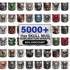 Puede incluir: Una colección de tazas de cerámica blanca de 11 oz con diseños de calaveras. Las tazas están dispuestas en una cuadrícula y presentan una variedad de diseños de calaveras, incluyendo calaveras de dibujos animados, calaveras realistas y calaveras estilizadas. El texto "5000+ 11oz Skull Mugs Sublimation Wraps 50% Discount" se muestra en la parte inferior de la imagen.