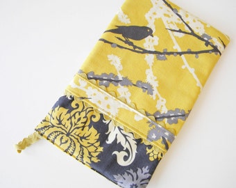 Oven Mitt - Hot Pad Sparrows in vintage yellow