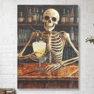 マルガリータを飲むスケルトンのキャンバスウォールアート - 面白いバーのスケルトンの装飾、ゴシックカクテルラウンジのプリント、死者の日にインスパイアされたバーのアートワーク