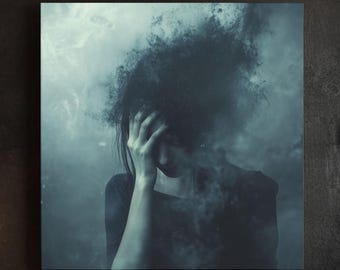 Dunkle abstrakte psychische Gesundheit Wandkunst | Stimmungsvolle Frau Porträt Leinwand | Depression Angst Expressionist Druck | Emotionales surreales Kunstwerk