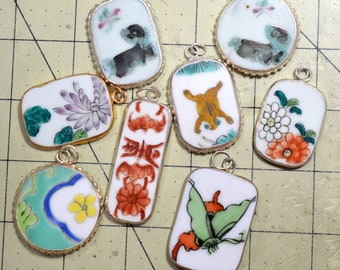 Sale Lot 8 Pieces Hand Painted Flower Porcelain Pottery Shard Pendant Charms Silver Gold Plated Bezel - Everything in the photo #3
