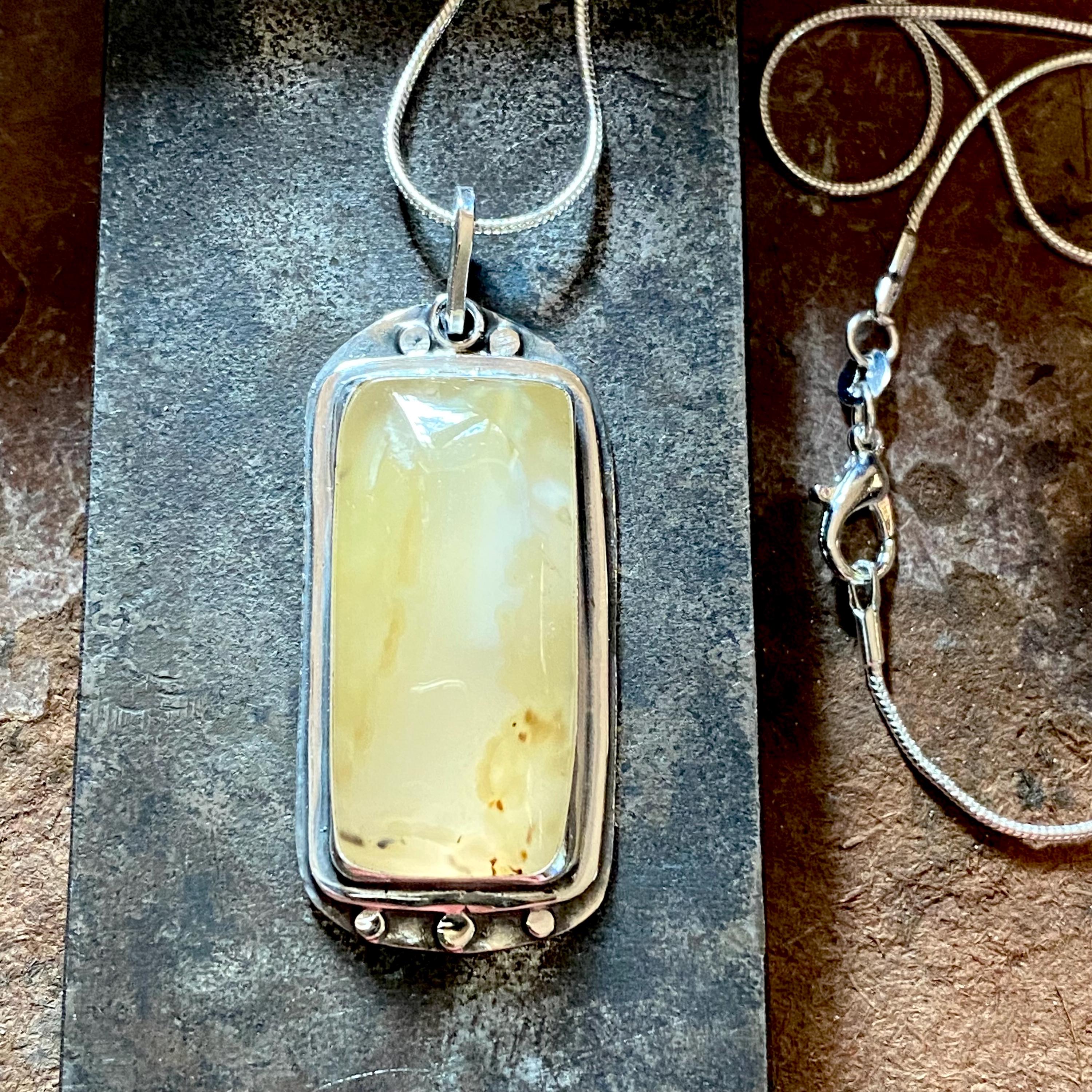 Buttery Yellow Artisan Agate Necklace - Etsy