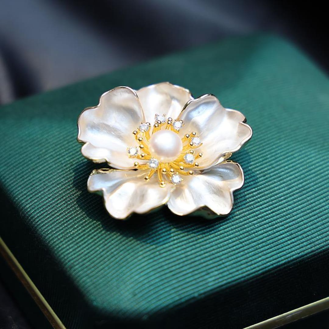 14K Gold Camellia Brooch With Freshwater Pearls - Vintage Chinoiserie Floral Design, Botanical Jewelry Gift For Women