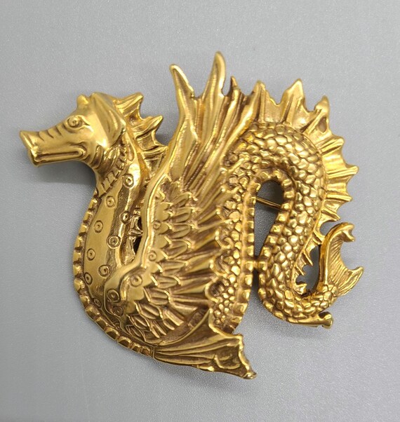Alva museum serpent dragon - Gem