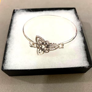 Trinity*Knot Metal Casting Brass Bangle Bracelet Traditional Irish, Celtic Irish, Minimalist Jewelry, Sterling Silver Plated 72CL6 LW