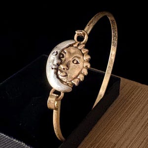 Tweekleurige armband met zon- en maanmotief: gepolijst messing, verzilverd 71iL8 GD