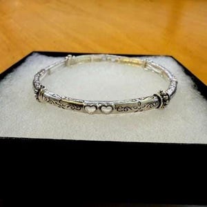 Brighton     Style Inspire Armband, Heart Stackable Armband, Stretch Armband, handgemacht, Sterlingsilber überzogen 7FYK9 BT T