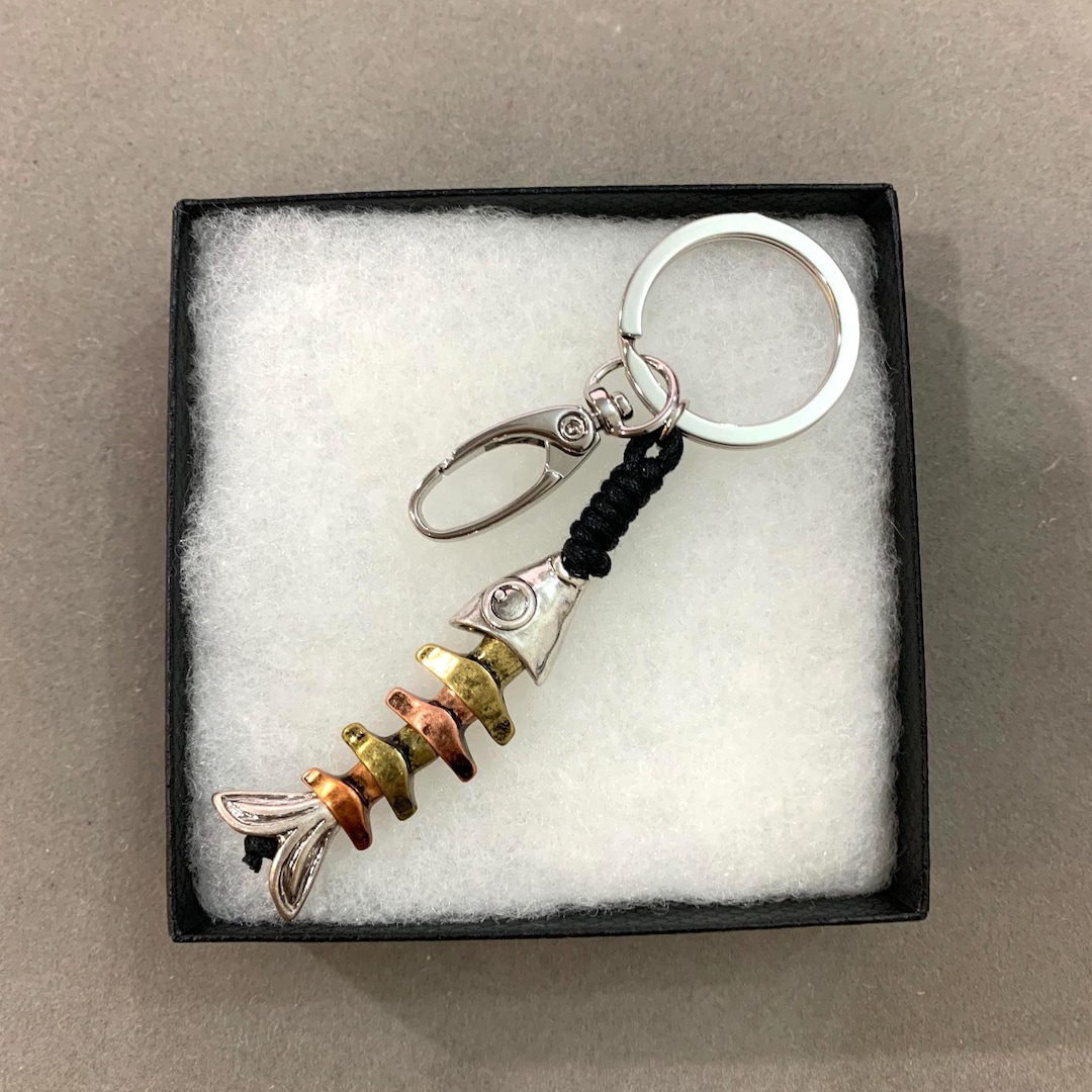 3D Multi Colored Fish Bone Thread Metal Keychain Fish Skeleton Jewelry ...