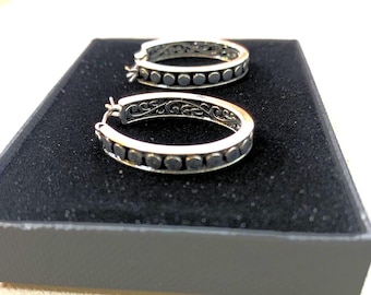 Regalo*Pendientes de aro ovalados de metal con filigrana interior y bola exterior para mujer, chapados en plata de ley, estilo Brighton 31CL6 LW