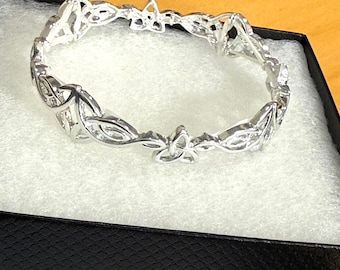 ケルト***トリニティノットストレッチブレスレット、アイルランドジュエリー、シルバーメッキ76iL1 BT T