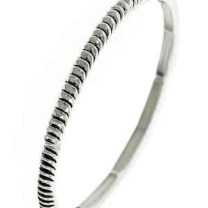 Brighton Inspire Designer Look Twist Metall stapelbar Armband Dünn Stretch Armband Handmade Sterling Silber vergoldet 75iL2