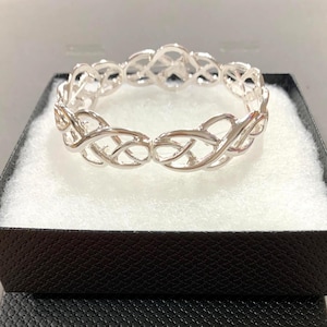 Celtic**Irish Jewelry Ireland Jewelry Knot Traditional Irish Minimalist Jewelry Sterling Silver Plated Metal Stretch Bracelet 30SA8 GD