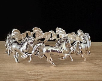 シルバー***メッキランニングホースストレッチブレスレット、ウエスタンジュエリー 75GU0 BT T