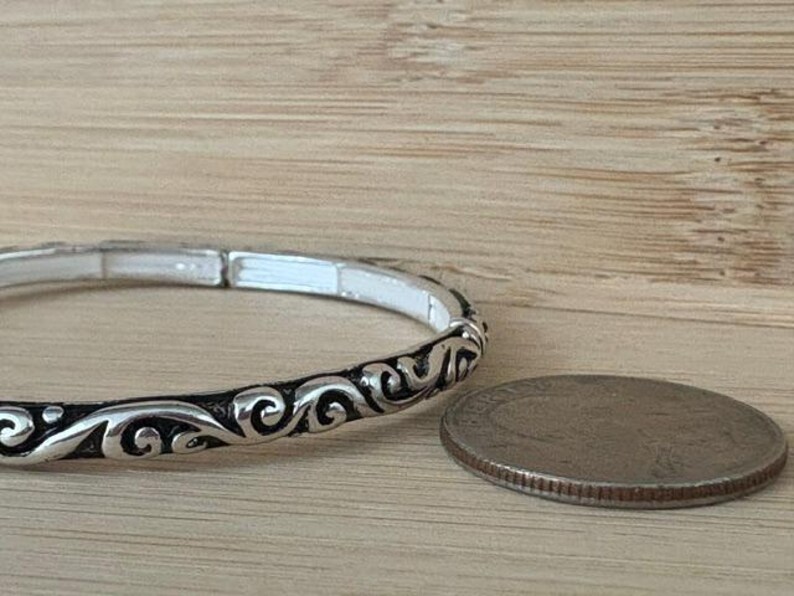 Pulsera Brighton***Style Inspire, apilable, elástica, hecha a mano, con filigrana de metal bañada en plata de ley, 75iL1 BT imagen 5