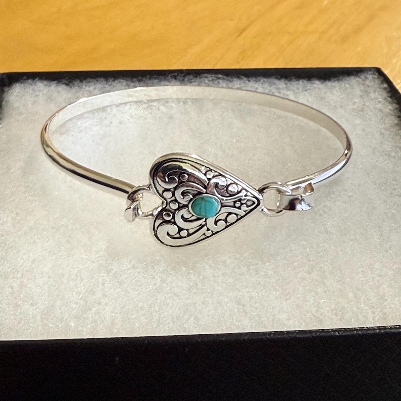 Bracelet jonc coeur de style Brighton * Bracelet coeur turquoise en filigrane cadeau Bracelet jonc moulé fait main en argent sterling plaqué 71YK1 LW Turquoise