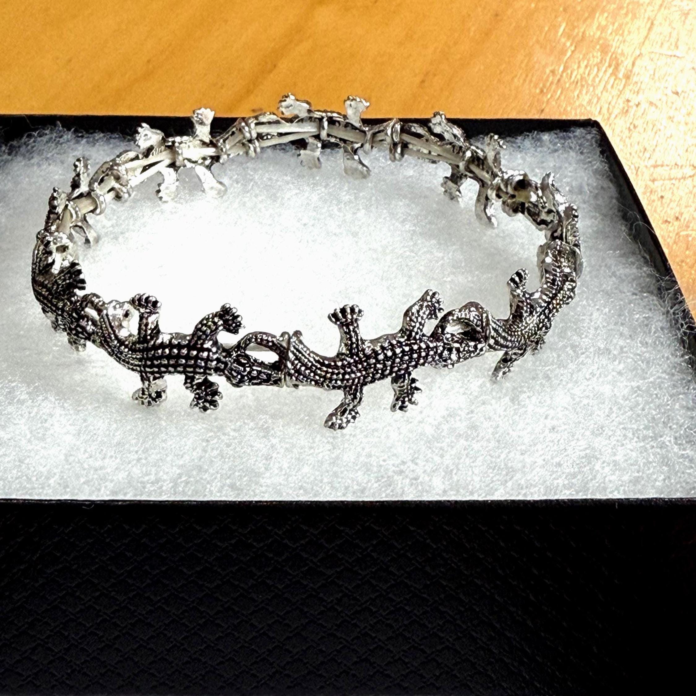 Animal***sleek Crocodile Alligator Reptile Lover Realistic Novelty