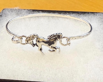 Course à pied *** jonc de cheval sauvage thème occidental amoureux des animaux Safari inspiré de la nature fait main en argent sterling plaqué patine 71SM3 BT T