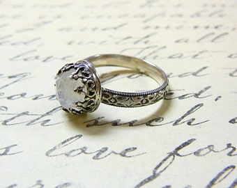 Roxy Ring - Beautiful Gothic Vintage Sterling Silver Ring with Rose cut Rainbow Moonstone and Heart Bezel