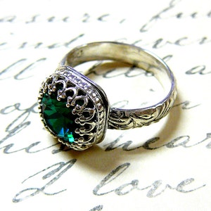 Ana Ring - Vintage Sterling Silver Floral Band Emerald Green Crystal Ring with Tiara Crown like bezel
