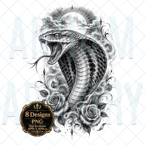 Op de afbeelding: Een zwart-witte digitale illustratie van een cobra met een gespreide kap en open bek, omringd door rozen en wervelende rook. Boven de slang is een volle maan met stralen. Een badge in de hoek vermeldt 8 Designs PNG High Resolution 4096 X 4096 px.