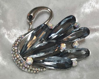 vintage inspired brooch - swan brooch - pin - luxurious - gift for her - rhinestones - elegant jewellery - scarf accessories - coat pin gift