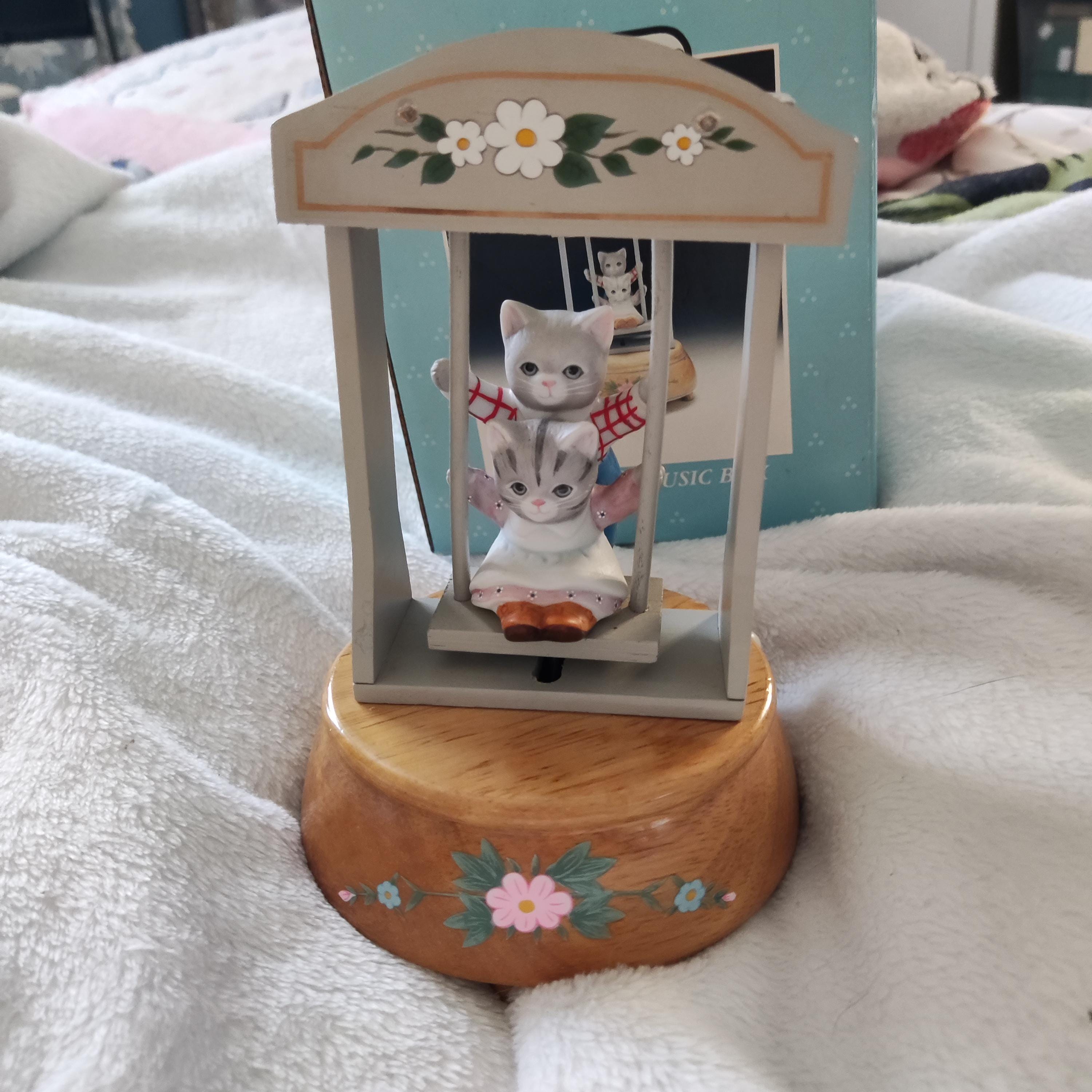 Vintage Kitty Cucumber Music Box - Paul Schmid Musical Cat