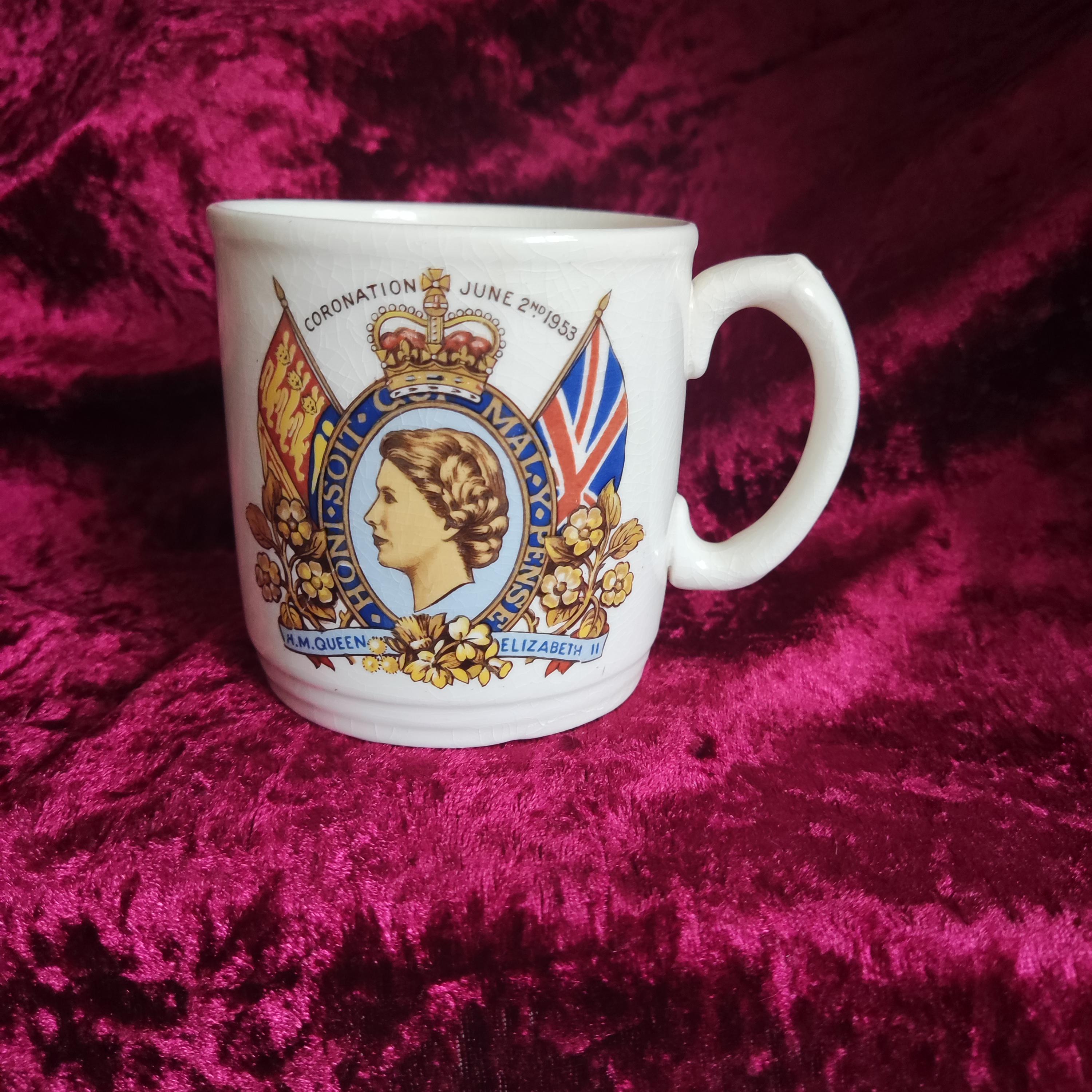 王室記念マグカップ - 女王即位記念品 - 皇太后 - エリザベス女王