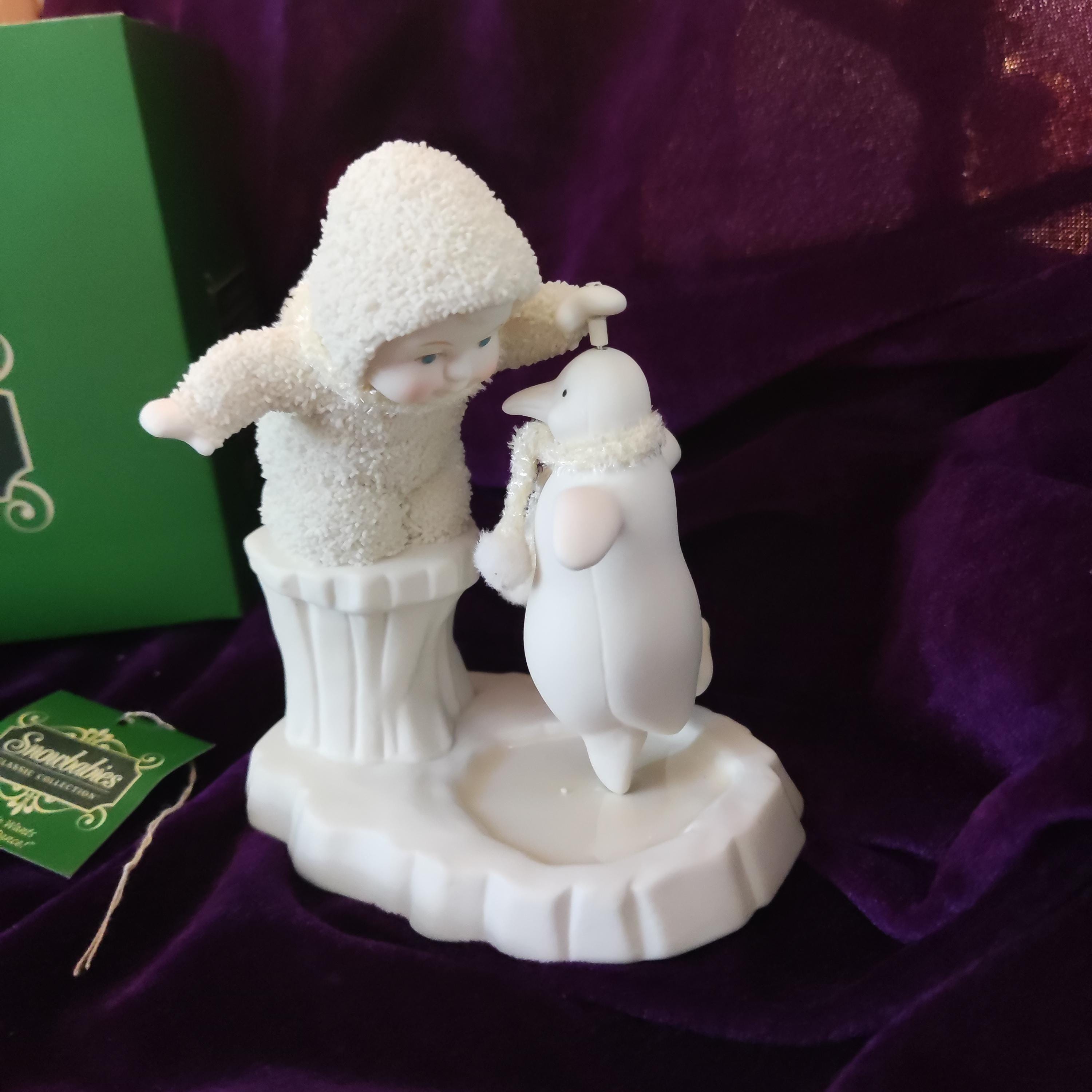 デパートメント56 BABIES セット A Dept 56 Snow Babies - All He Wants to Do is Dance - Retired
